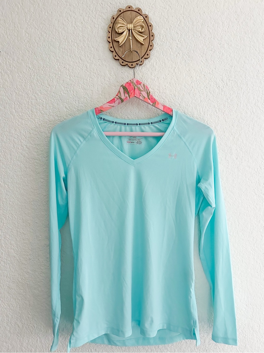 Under Armour Women's Long-Sleeve V-Neck Top - Aqua